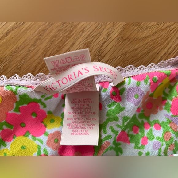 Victoria’s Secret vintage nightgown - Picture 4 of 4